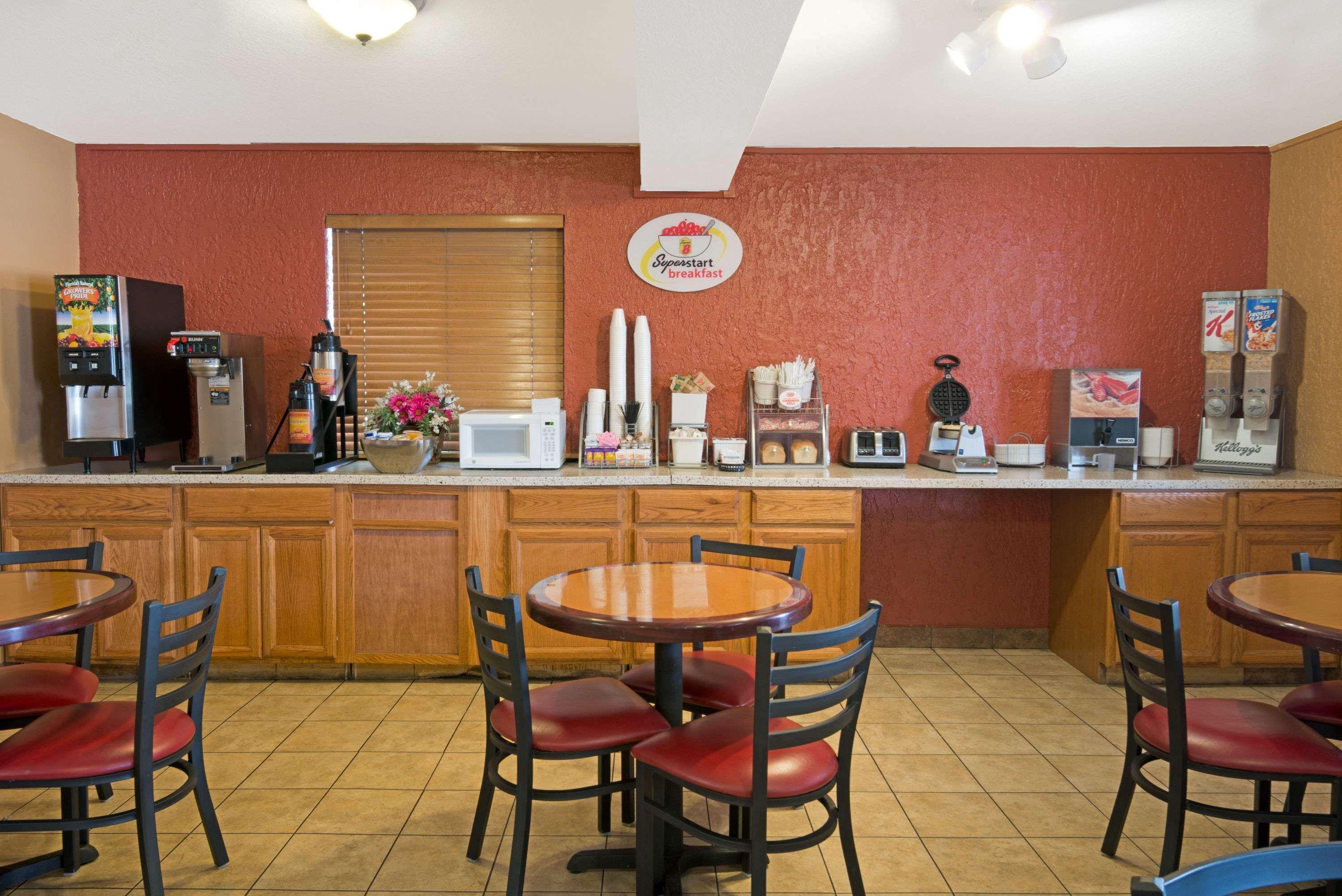 מלון Super 8 By Wyndham Albuquerque West/Coors Blvd מראה חיצוני תמונה