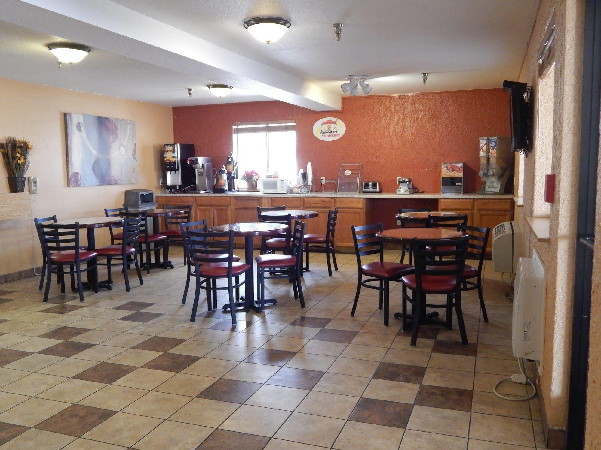 מלון Super 8 By Wyndham Albuquerque West/Coors Blvd מראה חיצוני תמונה