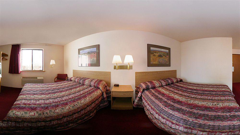 מלון Super 8 By Wyndham Albuquerque West/Coors Blvd מראה חיצוני תמונה